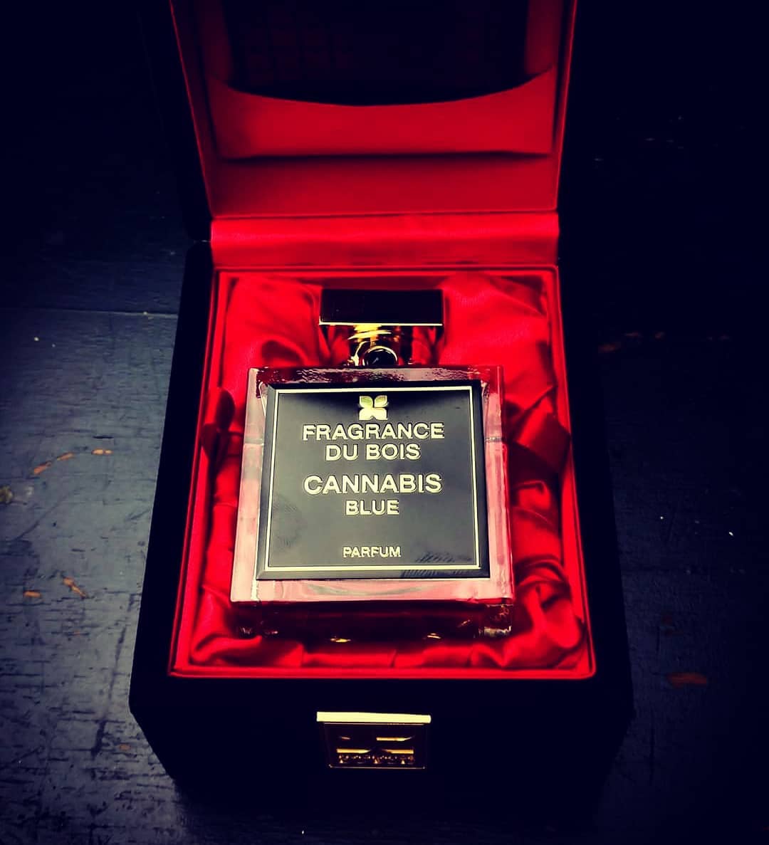 Fragrance Du Bois Review: Cannabis Blue